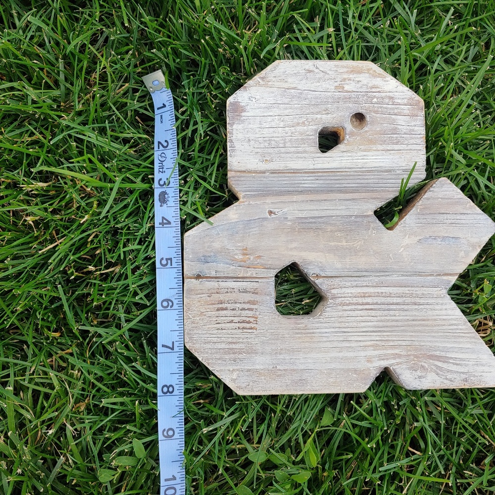 Rustic Wood "&" Symbol - Picture 3 of 5